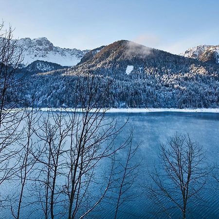 Maanja Lake Front Suite Lateis Экстерьер фото