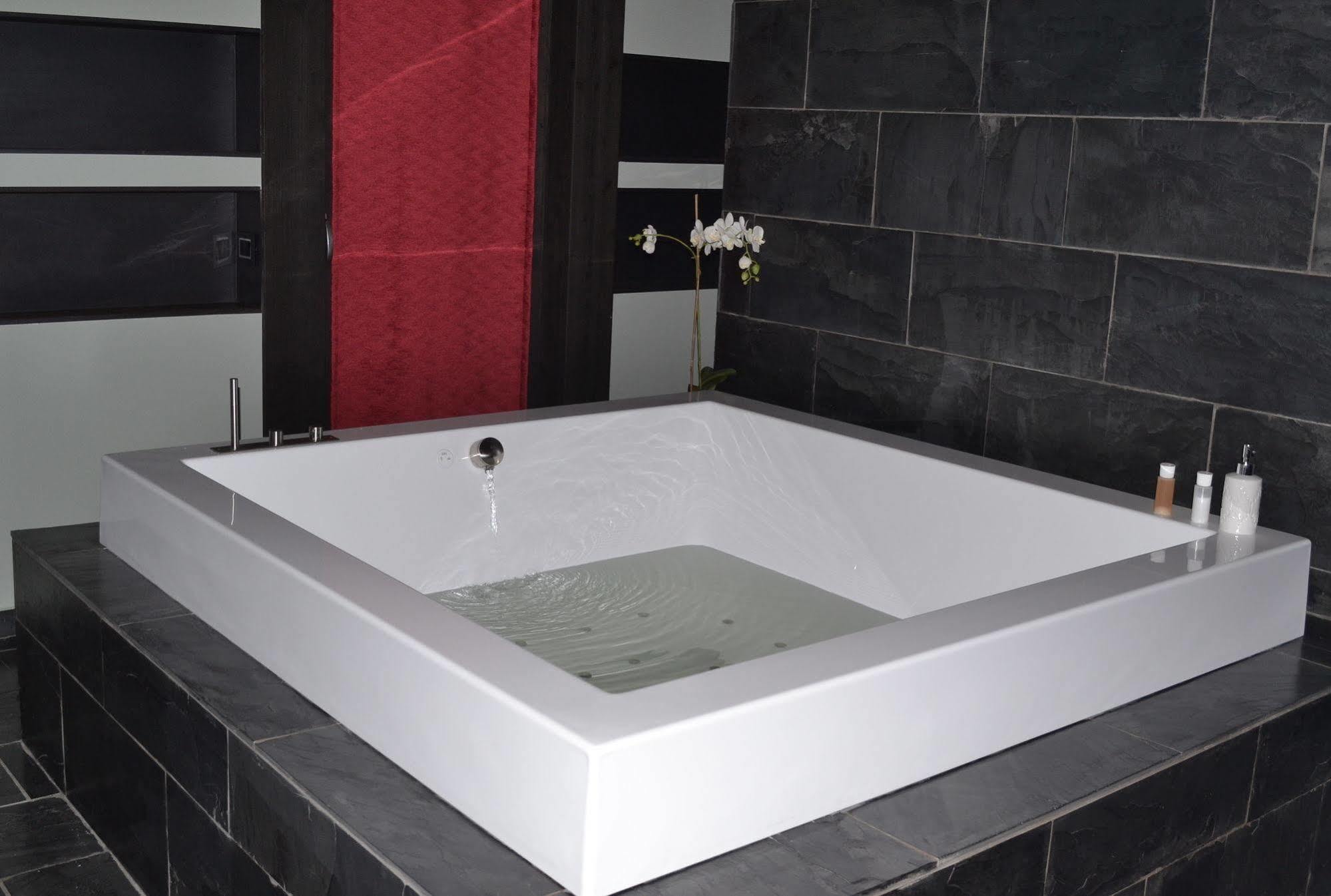 Maanja Lake Front Suite Lateis Экстерьер фото