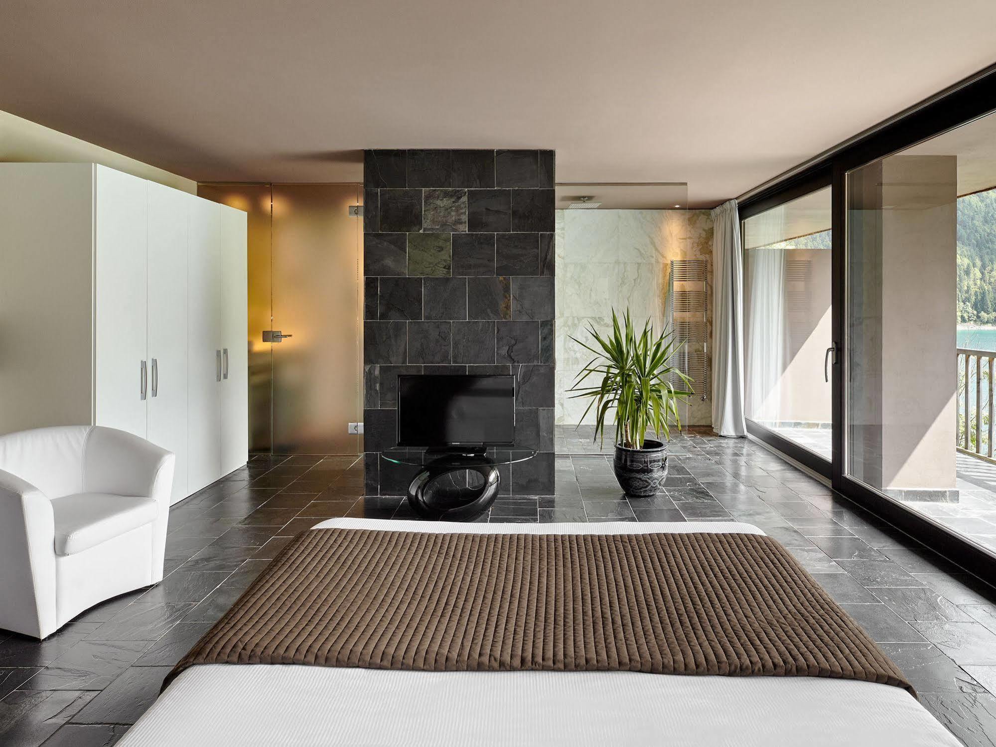 Maanja Lake Front Suite Lateis Экстерьер фото